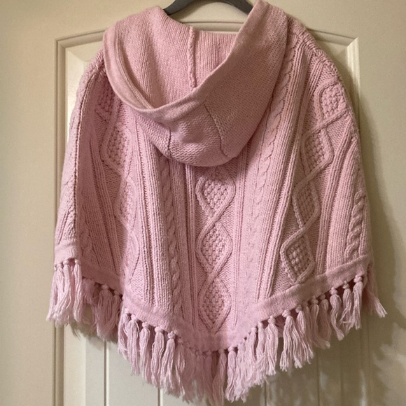 Girl’s Poncho Style Hooded Sweater - Picture 4 of 6